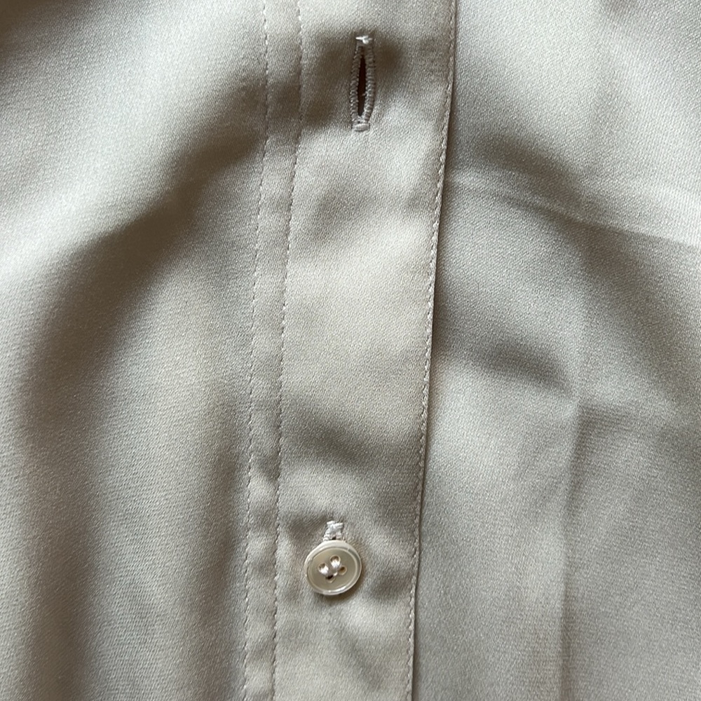 Vince silk long sleeve blouse size S - Picture 3 of 4